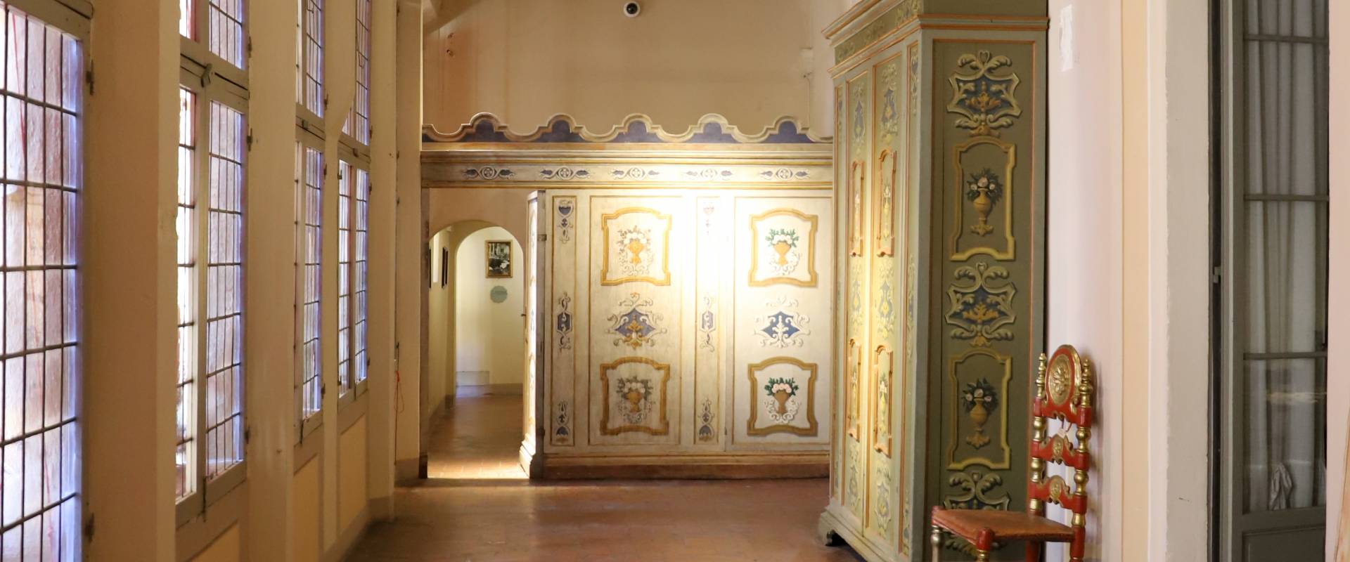 Imola, palazzo tozzoni, interno, corridoio con armadi photo by Sailko